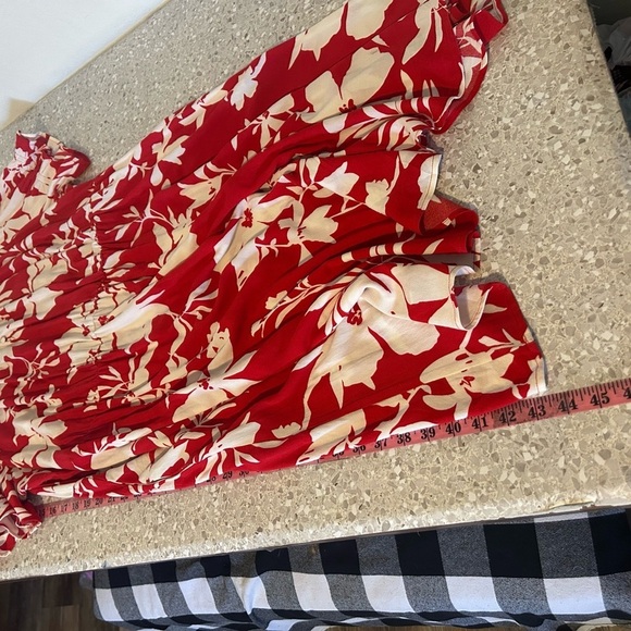 NWT Women's Short Sleeve Mini A-
Line Dress - Ava & Viv Red
Floral 3X - Picture 8 of 11